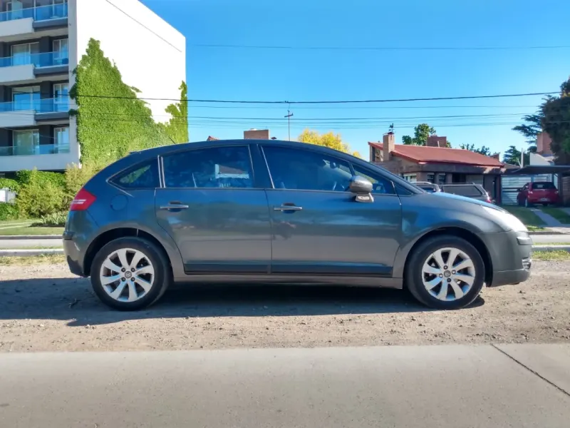 CITROEN C 4 2014 - Creek Motors