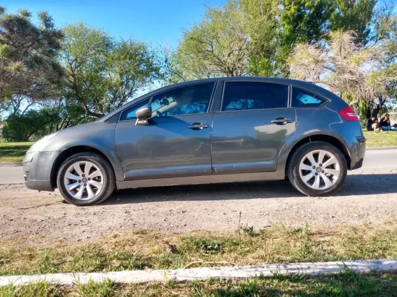 CITROEN C 4 2014 - Creek Motors