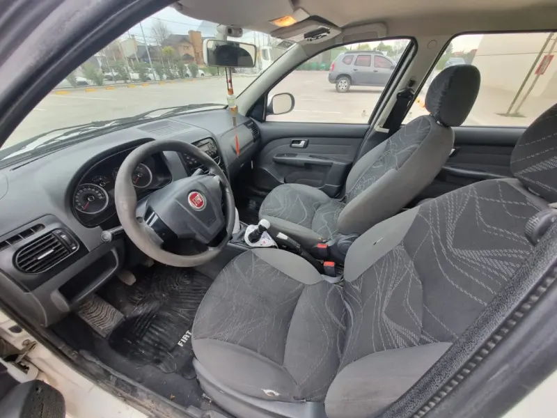 FIAT SIENA 2015 - Creek Motors