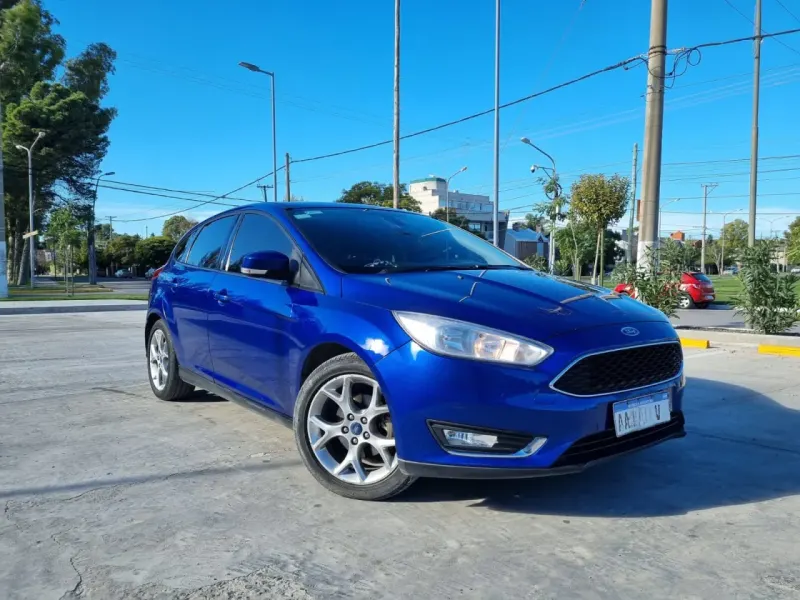 FORD FOCUS 2016 - Creek Motors