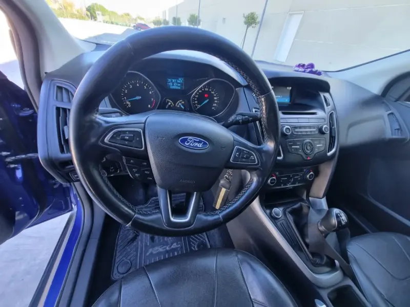 FORD FOCUS 2016 - Creek Motors