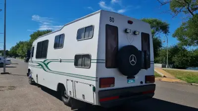 MERCEDES BENZ MERCED 1974 - Creek Motors