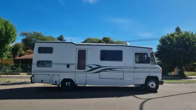 MERCEDES BENZ MERCED 1974 - Creek Motors