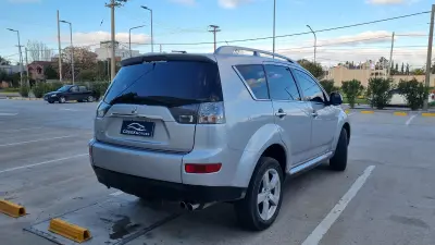 MITSUBISHI Outlander foto 4