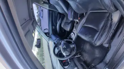 MITSUBISHI Outlander foto 5