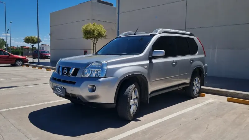 NISSAN XTRAIL 2009 - Creek Motors