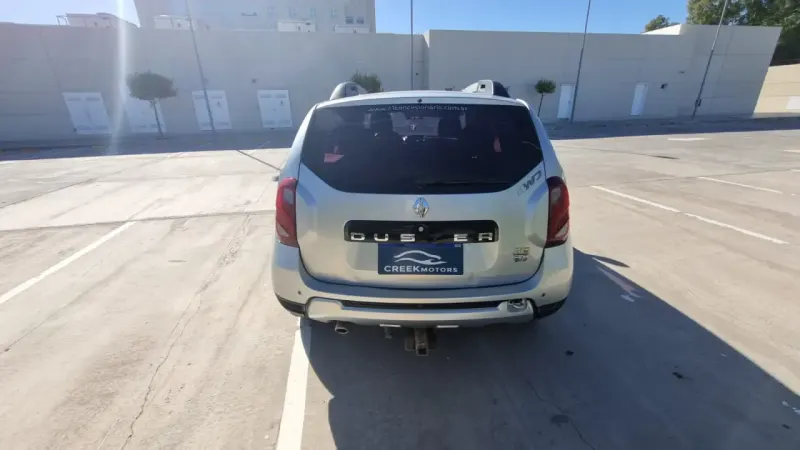 RENAULT DUSTER 2017 - Creek Motors