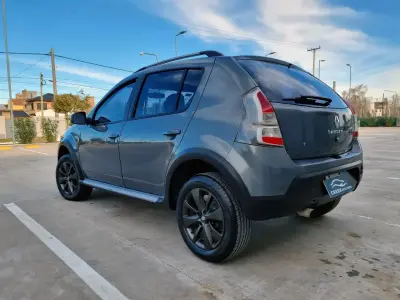 RENAULT SANDERO STEPWAY foto 3