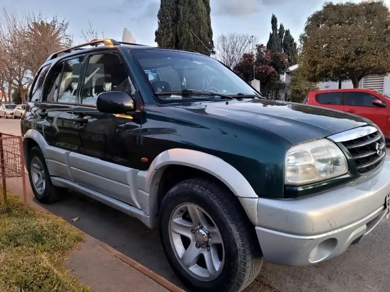 SUZUKI GRAND VITARA 2005 - Creek Motors