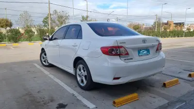 TOYOTA Corolla foto 3