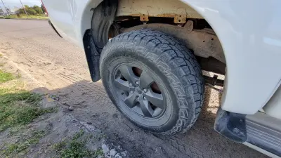TOYOTA Hilux 2010 - Creek Motors