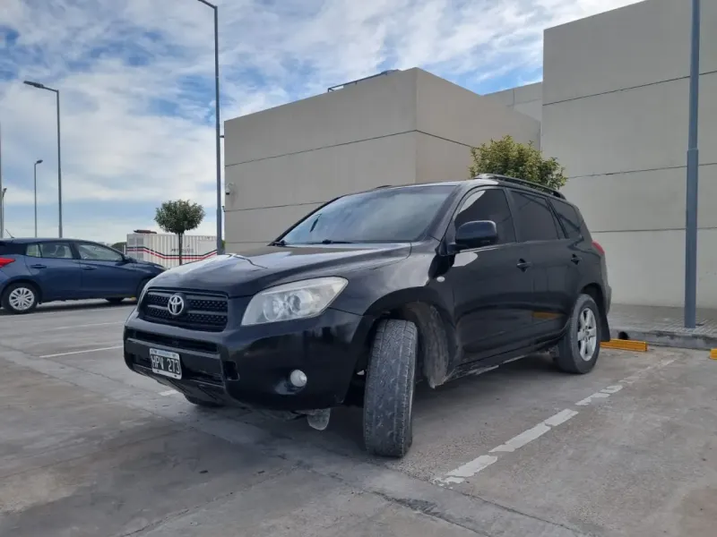 TOYOTA RAV - 4 2008 - Creek Motors