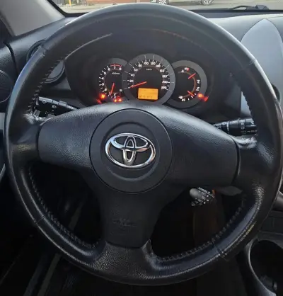 TOYOTA Rav4 4wd foto 8