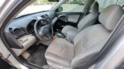 TOYOTA Rav4 4x2 foto 5