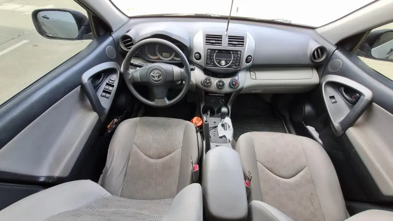 TOYOTA Rav4 4x2 2013 - Creek Motors