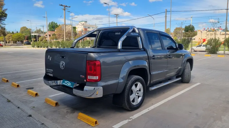 VOLKSWAGEN Amarok 2017 - Creek Motors